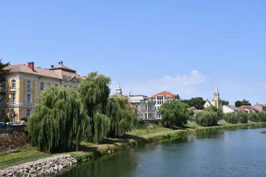 Râul Timiș traversează orașul Lugoj