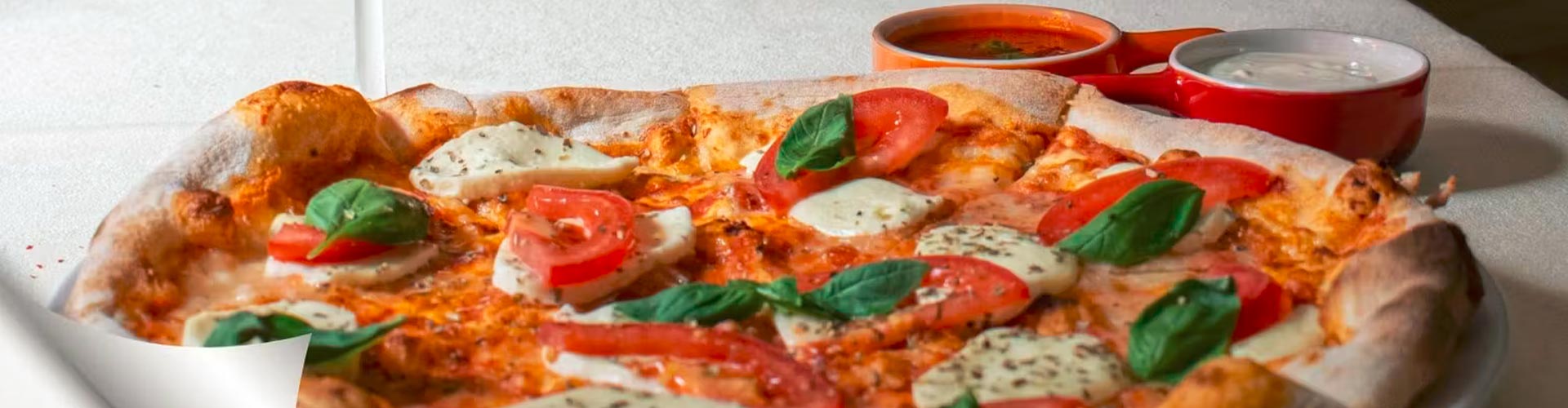 Pizzeria-del-Vecchio-header